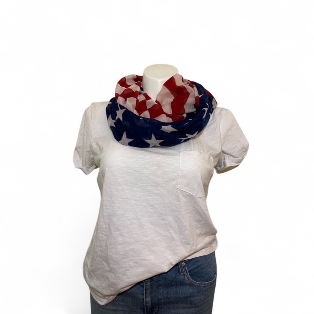 💜Charming Charlie - American Flag Infinity Scarf